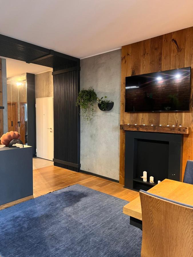 Апартаменти Lake Park Apartament With Free Parking Airport Netflix Варшава Екстер'єр фото