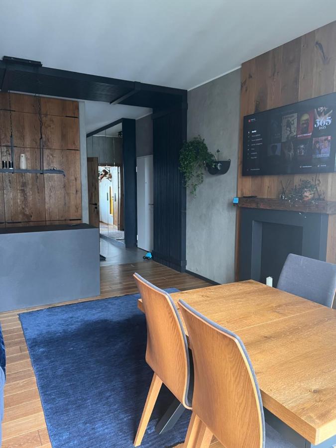 Апартаменти Lake Park Apartament With Free Parking Airport Netflix Варшава Екстер'єр фото